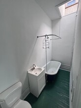 1905 W Division St, Unit 2 Rear in Chicago, IL - Building Photo - Building Photo