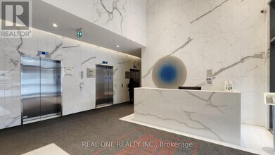 251-251 Jarvis St in Toronto, ON - Building Photo - Building Photo