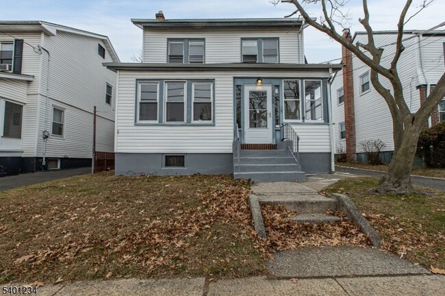property at 1442 Highland Ave