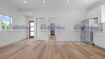 2411 Fleetwood St in San Diego, CA - Building Photo