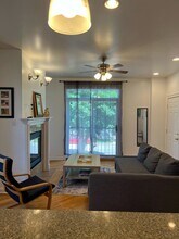 5218 S Indiana Ave in Chicago, IL - Building Photo - Building Photo