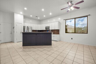855 S Eynon Pl in Vail, AZ - Building Photo - Building Photo