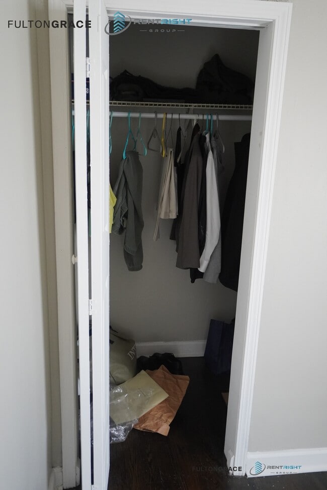 2652 W 23rd Pl, Unit 2R in Chicago, IL - Building Photo - Building Photo