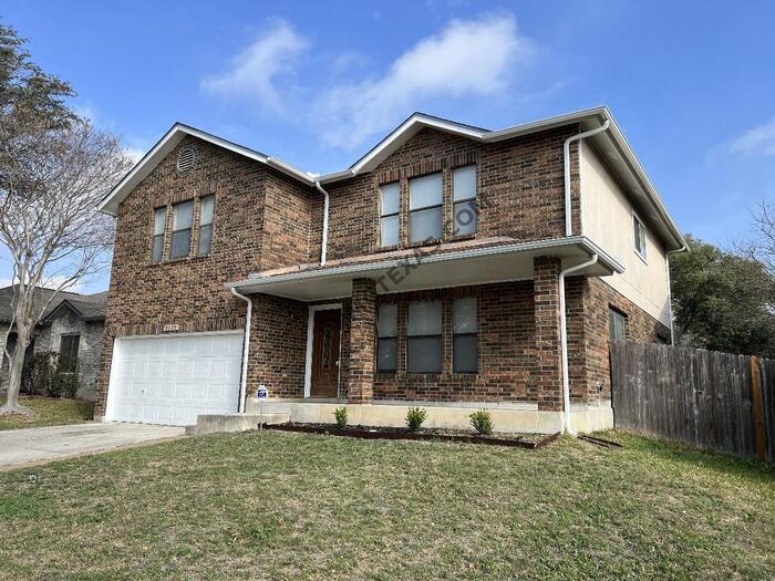 8139 Brisbane in Converse, TX - Building Photo