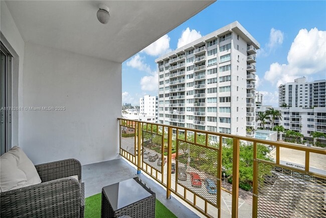 property at 1340 Lincoln Rd