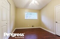 2351 Pinewood Dr photo'