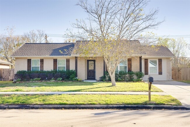 property at 702 Dixie Dr