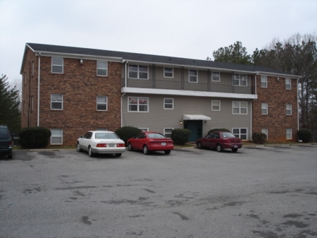 South Garden Apartments in Rocky Mount, VA - Building Photo