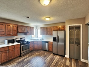 312 E Adams St in O'Fallon, IL - Building Photo - Building Photo