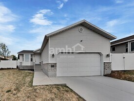 6093 W Graceland Way in West Jordan, UT - Building Photo
