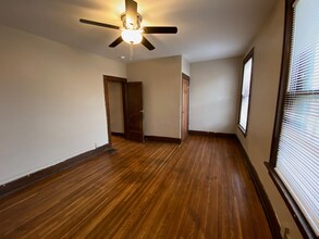 301 E 19th Ave in Columbus, OH - Foto de edificio - Building Photo