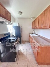 12738 W Telegraph Rd in Santa Paula, CA - Building Photo - Building Photo