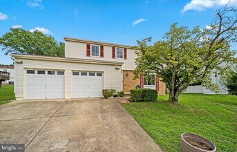 4005 Pickstone Dr in Fairfax, VA - Building Photo - Building Photo