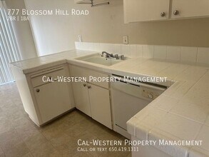 777 Blossom Hill Rd in San Jose, CA - Building Photo - Building Photo