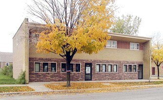 5715-5717 W 35th St in Cicero, IL - Building Photo