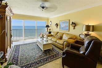 25830 Hickory Blvd in Bonita Springs, FL - Foto de edificio - Building Photo