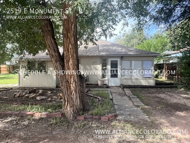 2519 E Monument St in Colorado Springs, CO - Building Photo - Building Photo