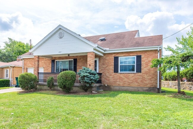 2652 Mountville Dr in Cincinnati, OH - Building Photo - Building Photo