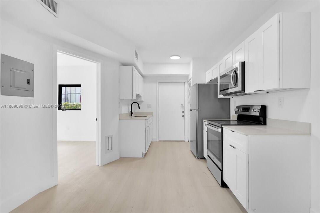 1814 NW 2nd Ct in Miami, FL - Building Photo