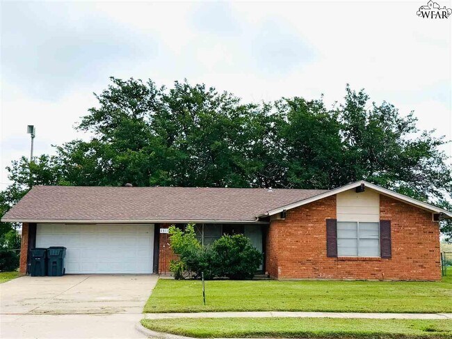 property at 4811 Cypress Ave