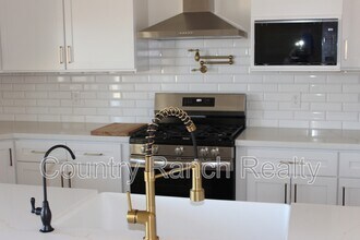 2905 Kolob Canyon Dr in Bullhead City, AZ - Building Photo - Building Photo