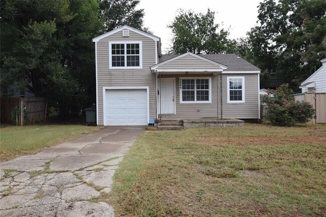 property at 1804 Hampton Dr