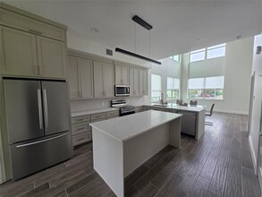 12255 Trail Hollow Dr in Montgomery, TX - Building Photo - Building Photo