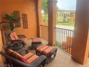 11901 Izarra Way in Ft. Myers, FL - Building Photo - Building Photo