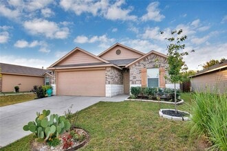 704 Red Tails Dr in Austin, TX - Foto de edificio - Building Photo
