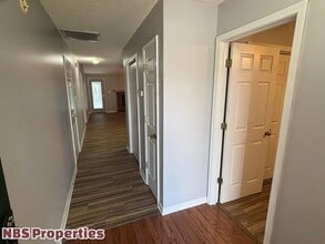 8032 Stablegate Way in Powell, TN - Building Photo - Building Photo