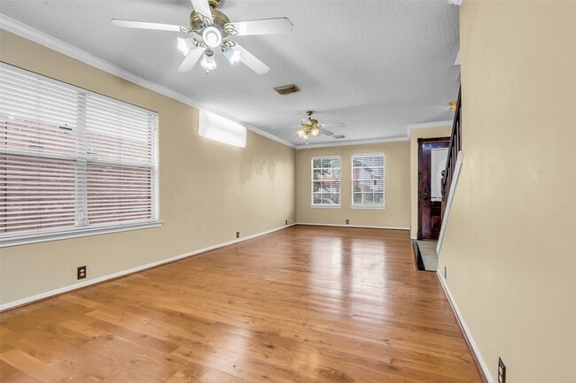 13415 Venice Villa Ln