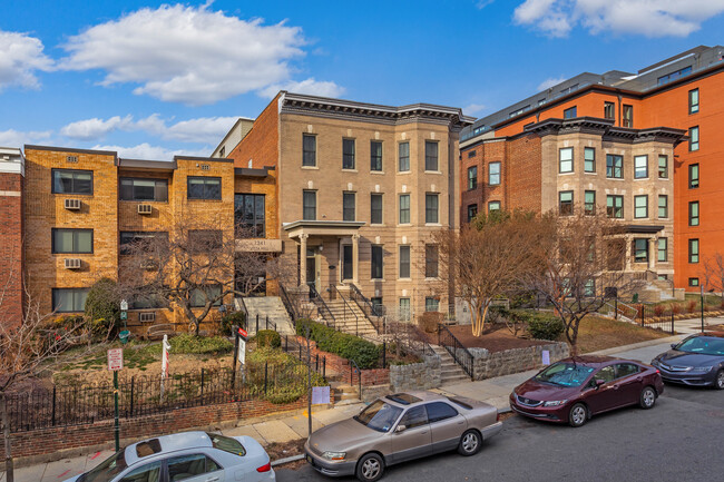 Clifton Heights in Washington, DC - Building Photo - Building Photo