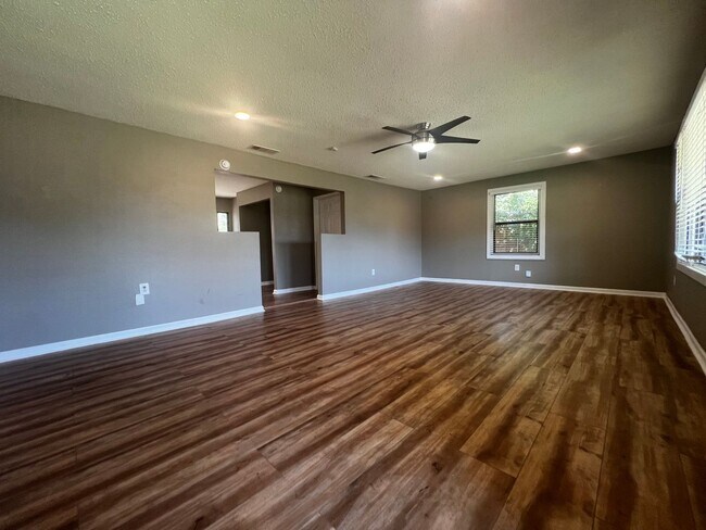 4906 60th St in Lubbock, TX - Building Photo - Building Photo