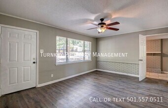 14 S Wakefield Dr in Little Rock, AR - Building Photo - Building Photo