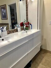 9093 Pine Springs Dr in Boca Raton, FL - Building Photo - Building Photo