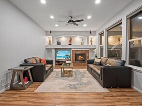 Stunning 4-Bed, 3-Bath House in SE Fort Collins! in Fort Collins, CO - Building Photo - Building Photo