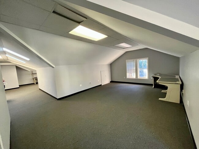 227 Cypress St, Unit 1
