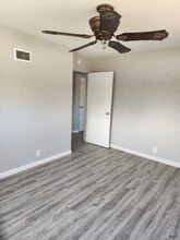 10000 Dellridge Ln in St. Louis, MO - Building Photo - Building Photo