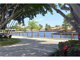 6207 Bay Club Dr in Fort Lauderdale, FL - Building Photo