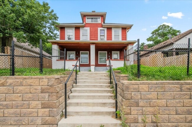 property at 427-427 S Rural St