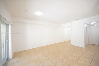 10870 NW 88th Ter, Unit 209 in Doral, FL - Building Photo - Building Photo