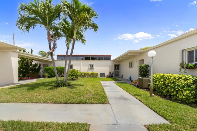 property at 2651 Boundbrook Blvd