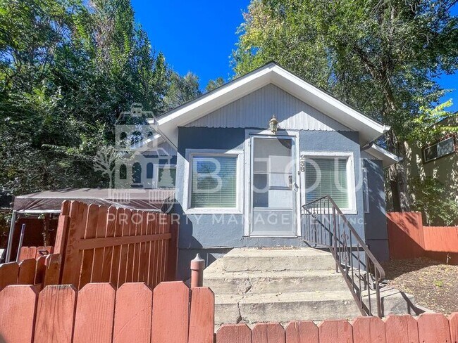 property at 238 N Prospect St