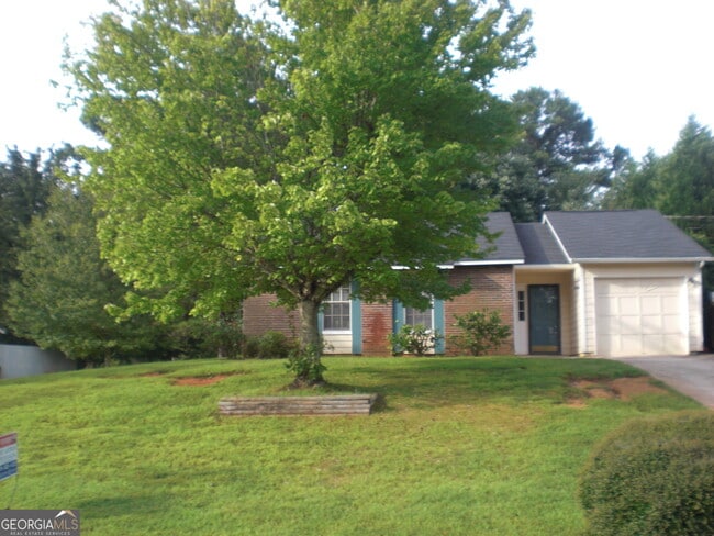 1651 Rolling Hills Trail SE