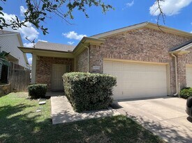 1237 Grand Central Pkwy in Fort Worth, TX - Building Photo