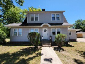 1444 S Bend Ave in South Bend, IN - Building Photo