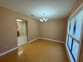 2218 S Ferrisburg Ct in Sugar Land, TX - Foto de edificio - Building Photo