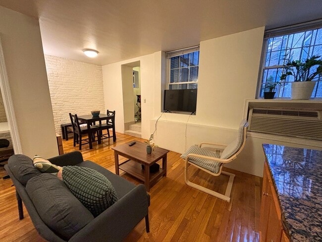 68 Tyler St, Unit B3