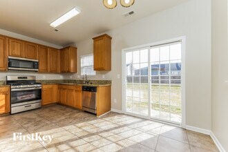 1511 Pecan Ln in Kernersville, NC - Building Photo - Building Photo