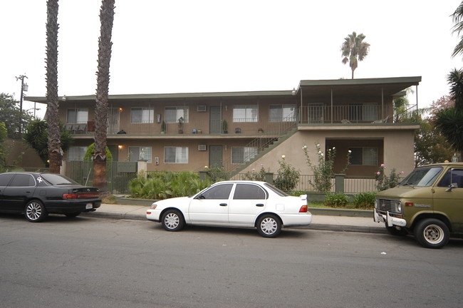 Bandera Palms in Montclair, CA - Foto de edificio - Building Photo